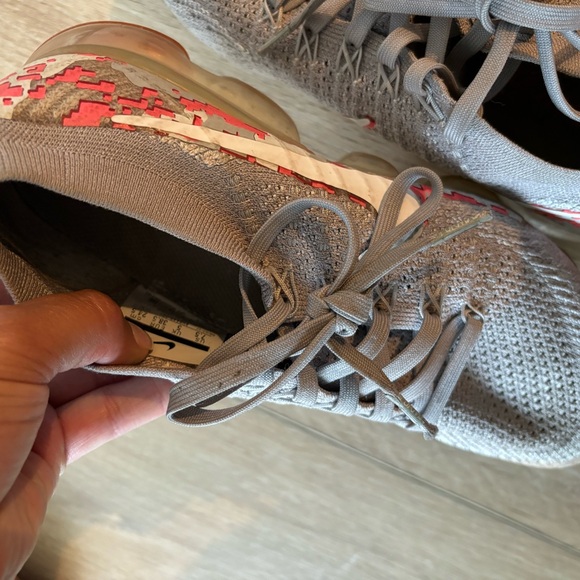 Nike Air VaporMax Camo. (Light purple, pink, & white) - Picture 3 of 5